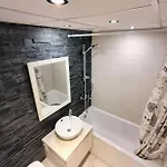Convenient Close To Airport And Old Town *
